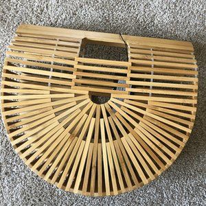 Wooden structured bag